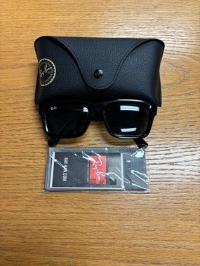 Ray-Ban Black Sunglasses with Black Case and Dark Lenses